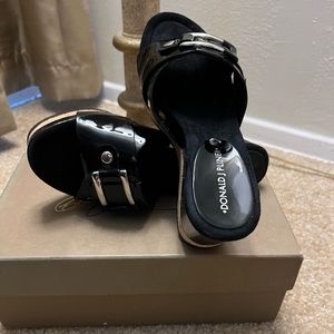 Women Donald Pliner Miles